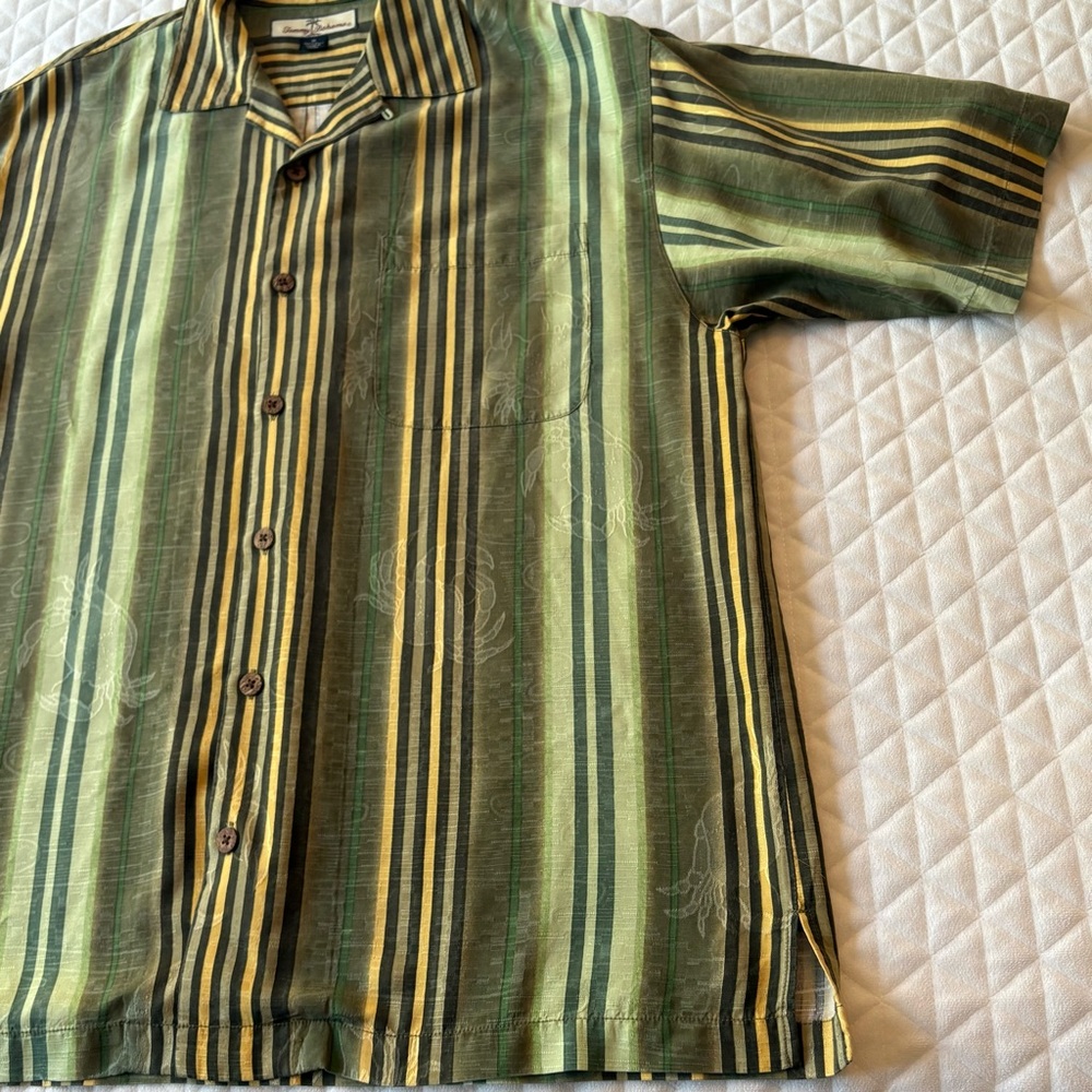 Tommy Bahama 100% Silk Men’s Shirt Sz M Striped Short Sleeve Crab Jacquard Print - Picture 5 of 14